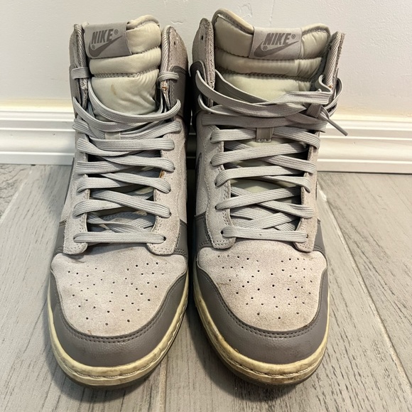 Nike Dunk Sky Hi Canyon Sneakers (Retro) - Picture 4 of 6